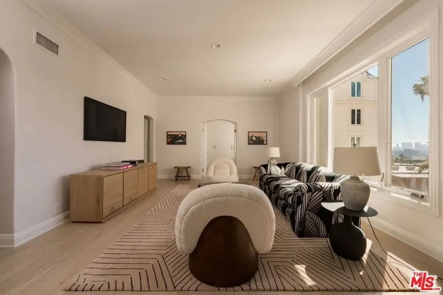 1424 N Crescent Heights Boulevard #54, West Hollywood, CA 90046 - #2