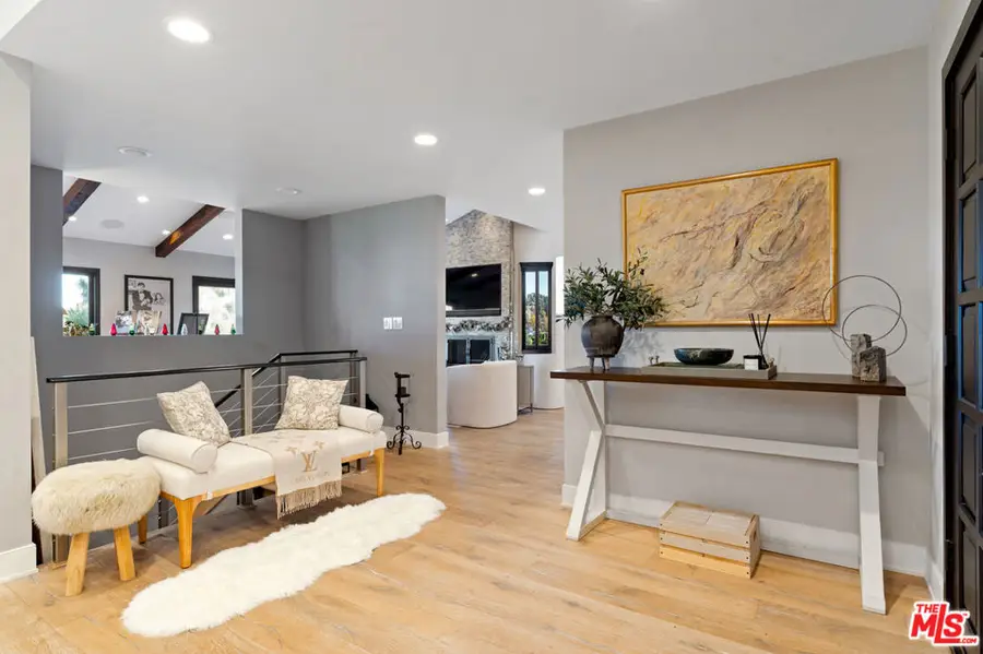 4920 Llano Drive, Woodland Hills, CA 91364 - #2