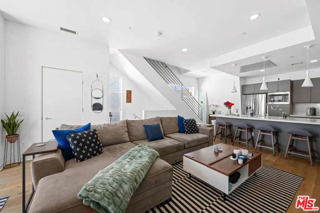 11037 Morrison Street, North Hollywood, CA 91601 - #1