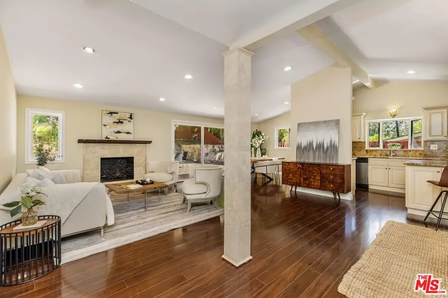 20411 Hatteras Street, Woodland Hills, CA 91367 - #2