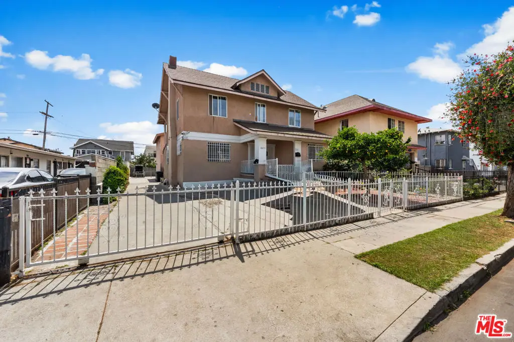 602 W 40th Place, Los Angeles, CA 90037 - #1