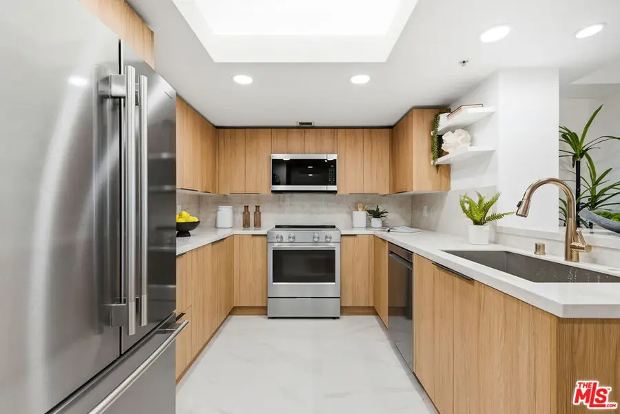 13700 Marina Pointe Drive #511, Marina Del Rey, CA 90292 - #2