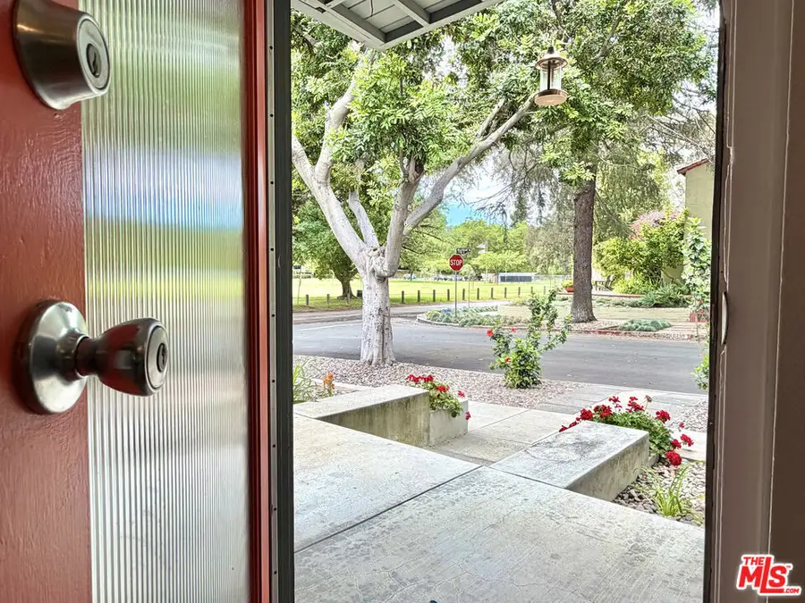 10683 Valleyheart Drive, Studio City, CA 91604 - #2