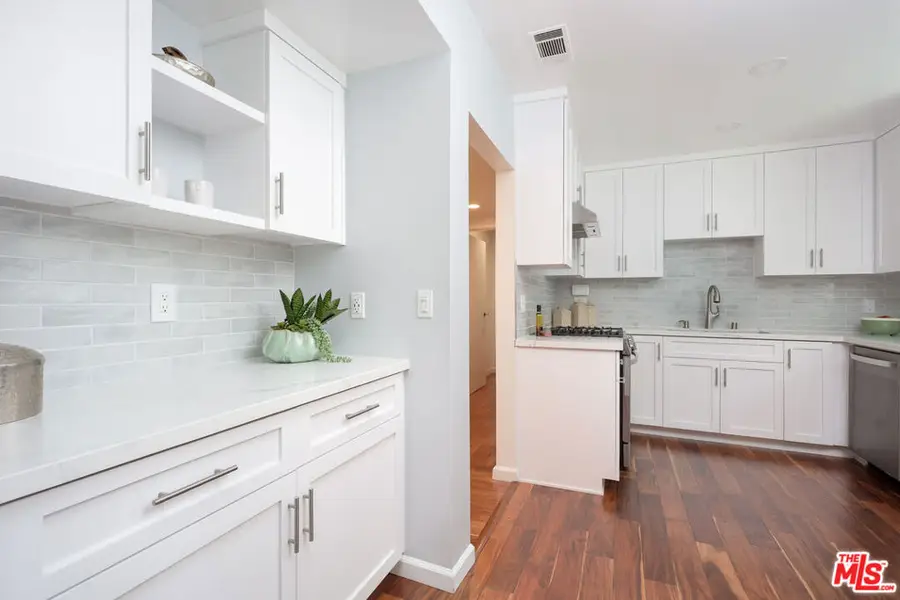 3247 Descanso Drive, Los Angeles, CA 90026 - #3