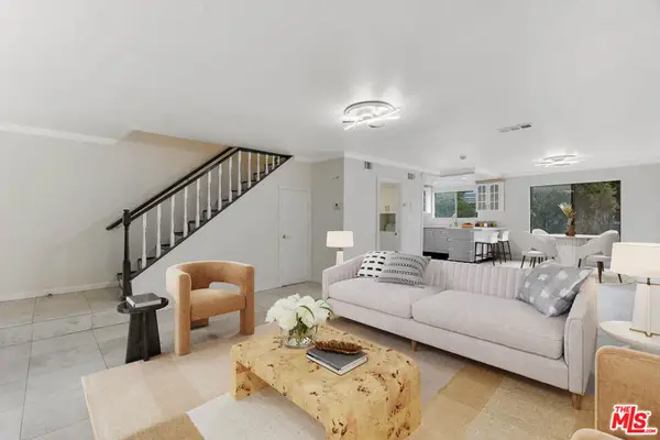 18316 Hatteras Street #21, Tarzana, CA 91356