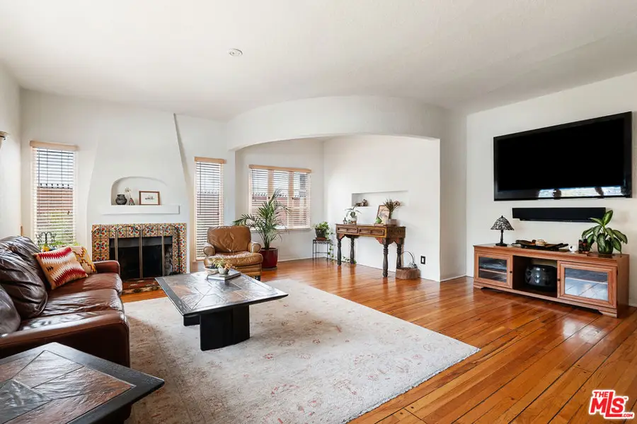 4333 Vantage Avenue, Studio City, CA 91604 - #3