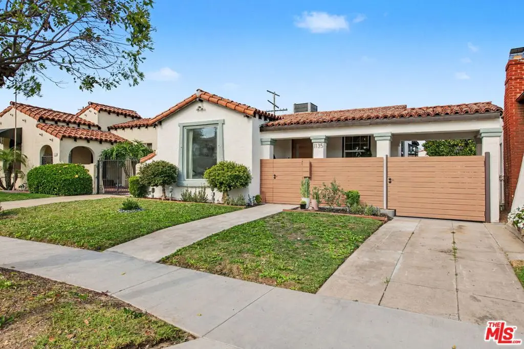 1135 W 81st Place, Los Angeles, CA 90044 - #1