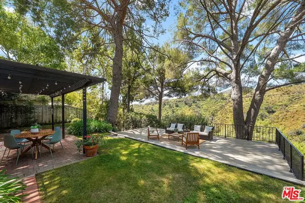 2521 La Condesa Drive, Los Angeles, CA 90049