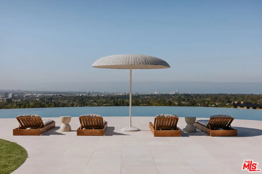 684 Firth Avenue, Los Angeles, CA 90049 - #2