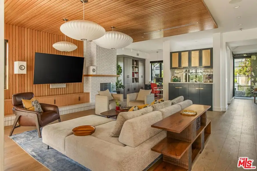 231 S Orchard Drive, Burbank, CA 91506 - #2