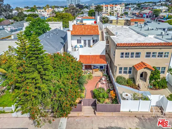 111 Paloma Avenue, Venice, CA 90291