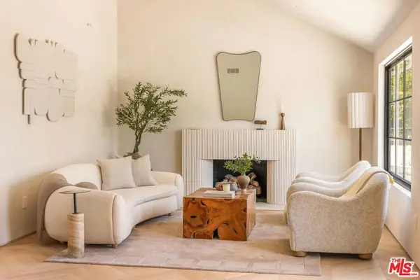 8353 Sunset View Drive, Los Angeles, CA 90069