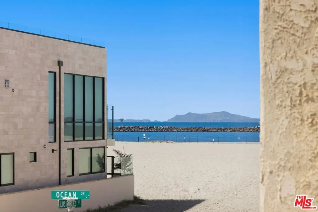 109 Los Robles Street, Oxnard, CA 93035 - #1