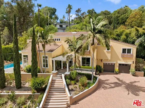 2668 Astral Drive, Los Angeles, CA 90046