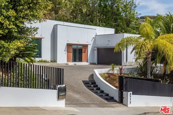 9229 Robin Drive, Los Angeles, CA 90069