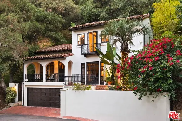 3007 Belden Drive, Los Angeles, CA 90068