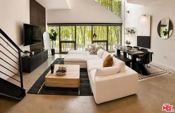 803 Wilcox Avenue #2, Los Angeles, CA 90038