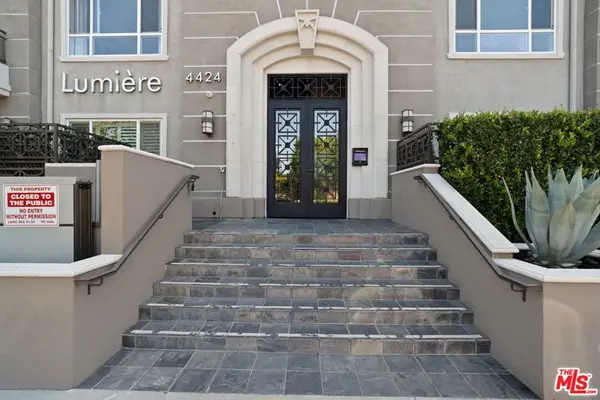 4424 Whitsett Avenue #303, Studio City, CA 91604