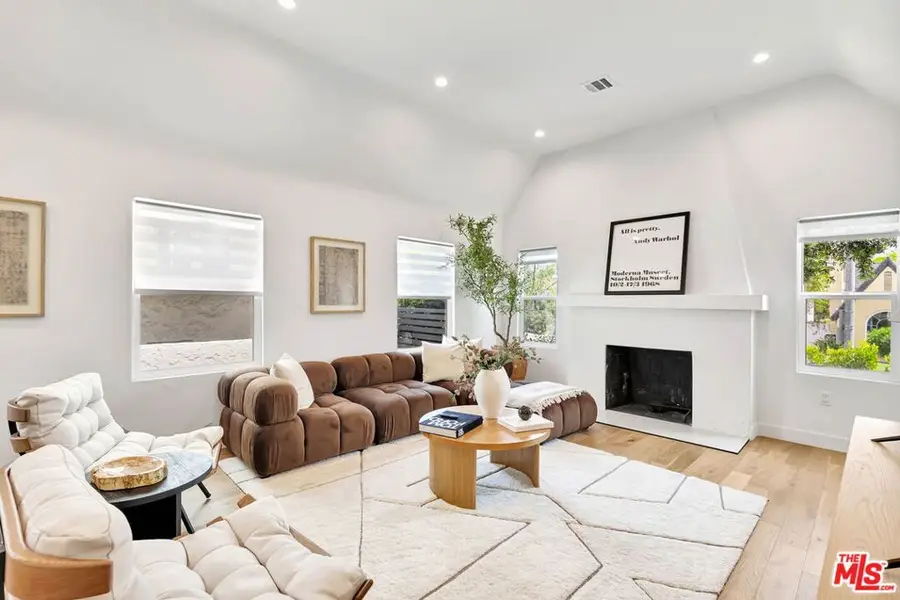 1363 S Curson Avenue, Los Angeles, CA 90019 - #3