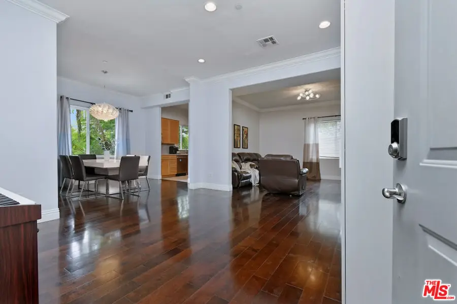 14315 Magnolia Boulevard #101, Sherman Oaks, CA 91423 - #2