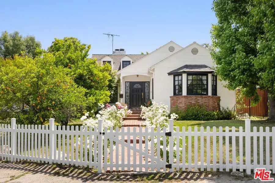 12302 Sarah Street, Studio City, CA 91604 - #2