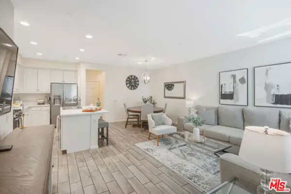 2464 Blossom Ridge Court #2, Simi Valley, CA 93063