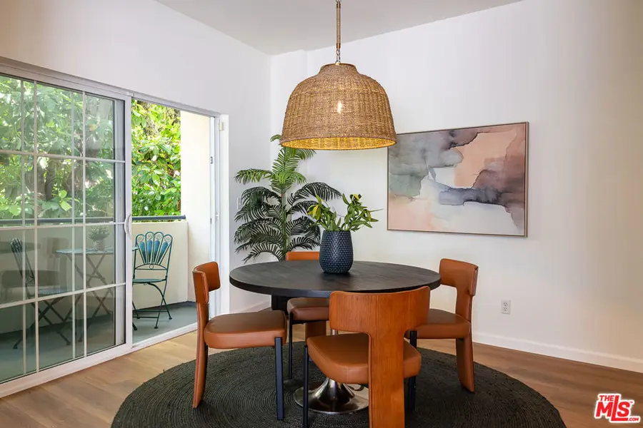 4915 Coldwater Canyon Avenue #4, Sherman Oaks, CA 91423 - #3