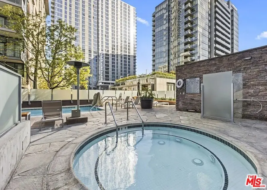 1100 S Hope Street #712, Los Angeles, CA 90015 - #3