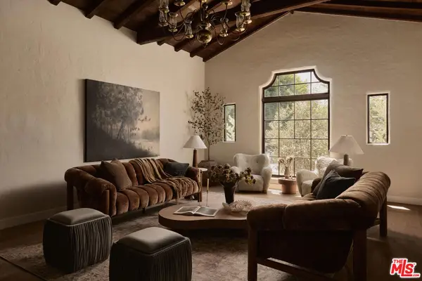 6255 Del Valle Drive, Los Angeles, CA 90048