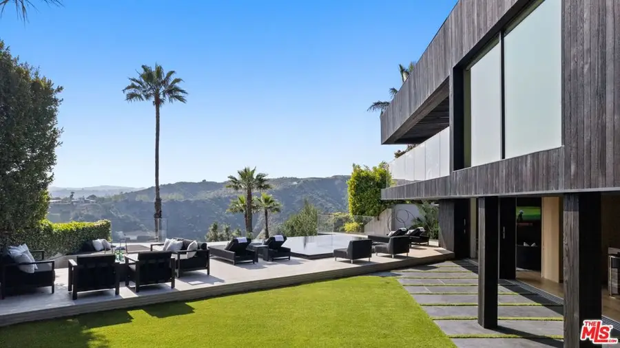 1663 Summitridge Drive, Beverly Hills, CA 90210 - #3