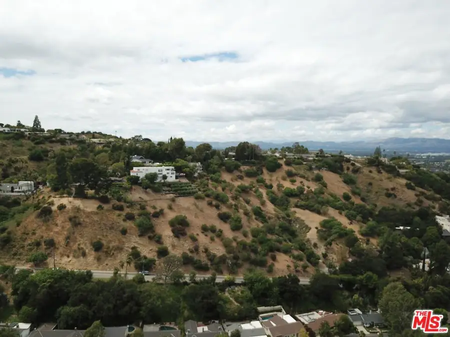 3734 N Oakfield Drive, Sherman Oaks, CA 91423 - #2