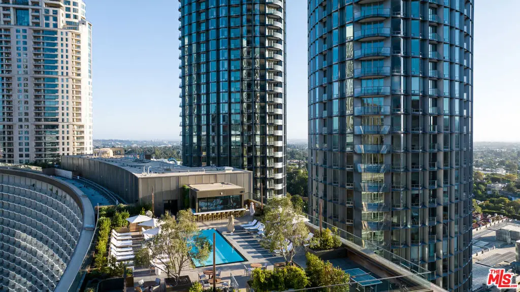 211 W Elm Court #9D, Los Angeles, CA 90067 - #1
