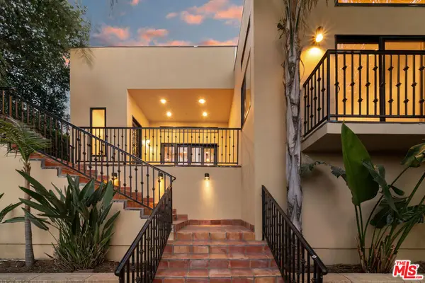 22202 Avenue San Luis, Woodland Hills, CA 91364