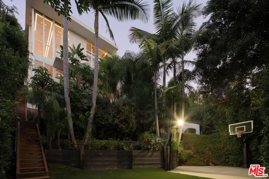 9340 Readcrest Drive, Beverly Hills, CA 90210 - #3