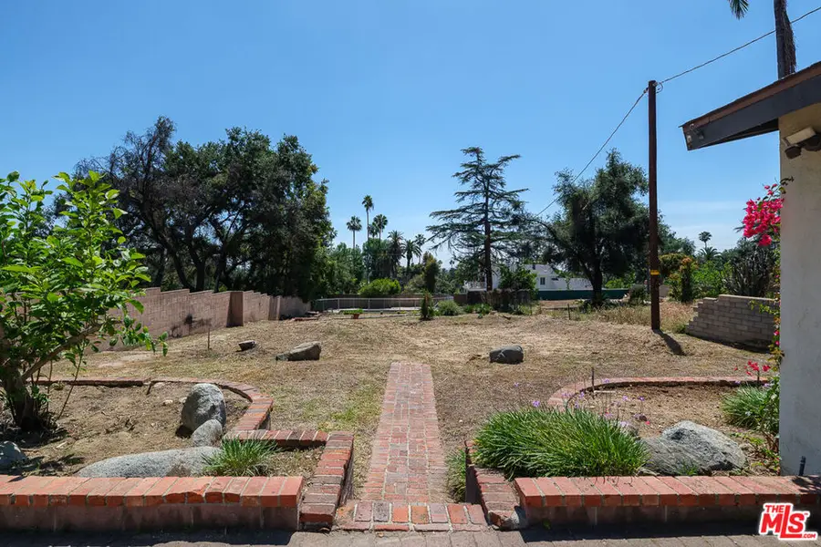 1212 E Palm Street, Altadena, CA 91001 - #3