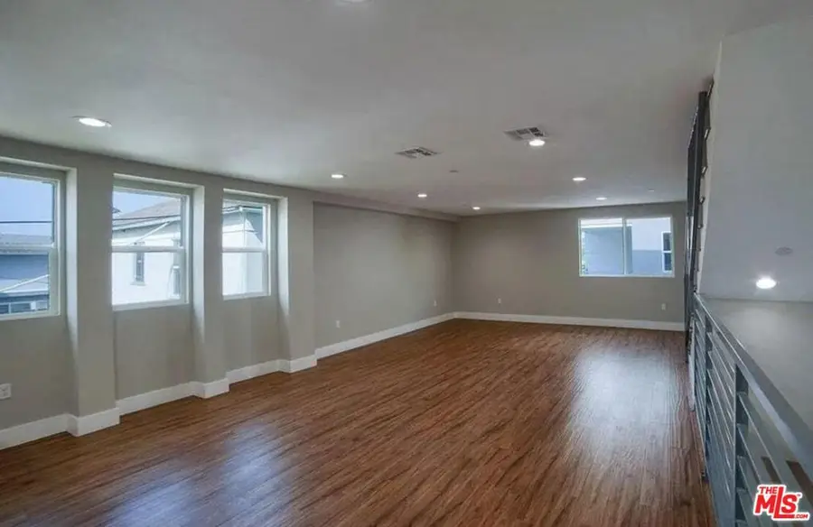 2301 Hauser Boulevard, Los Angeles, CA 90016 - #2