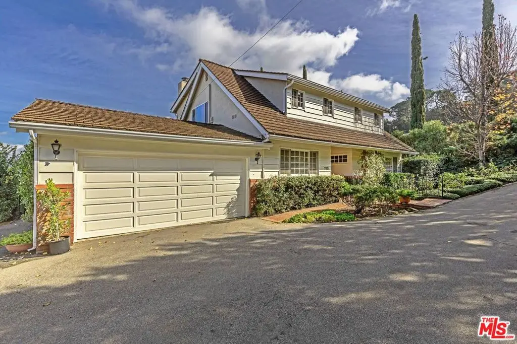 7815 Mulholland Drive, Los Angeles, CA 90046 - #1