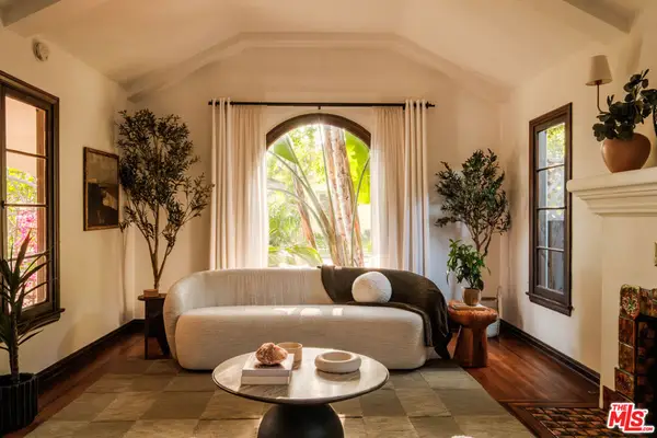 4260 S Norton Avenue, Los Angeles, CA 90008