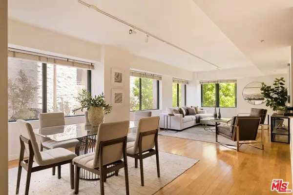 10520 Wilshire Boulevard #303, Los Angeles, CA 90024