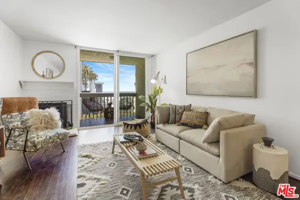 22 Navy Street #205, Venice, CA 90291