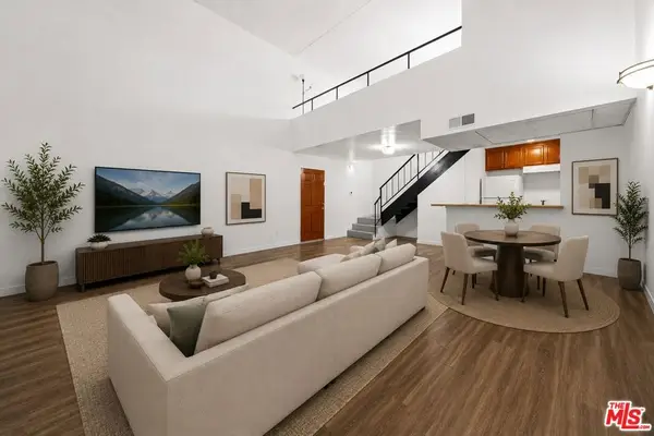 18645 Hatteras Street #285, Tarzana, CA 91356