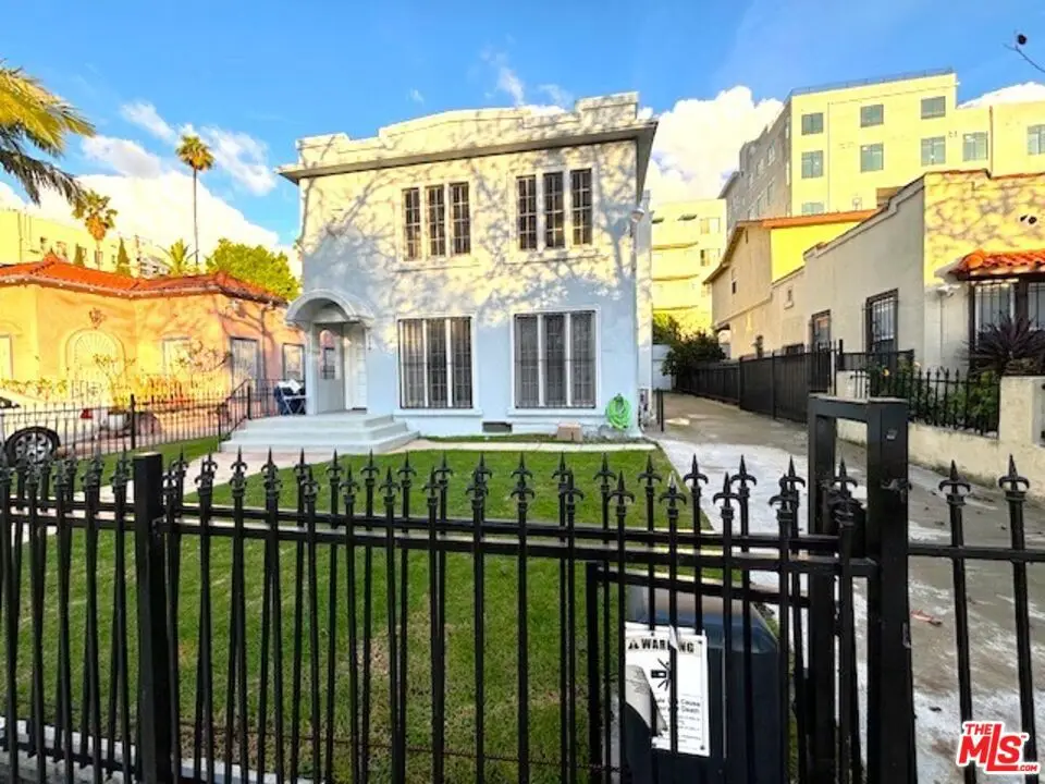 734 S Gramercy Place, Los Angeles, CA 90005 - #1