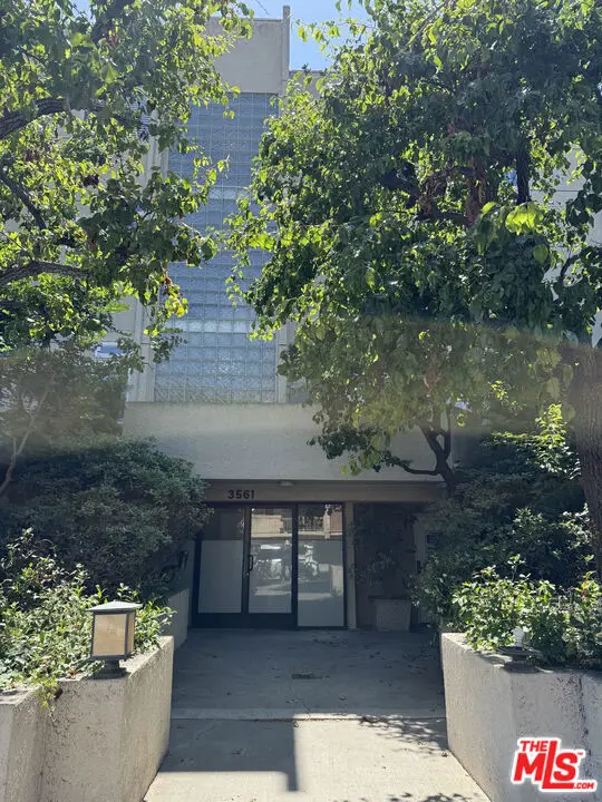 3561 Clarington Avenue #103, Los Angeles, CA 90034