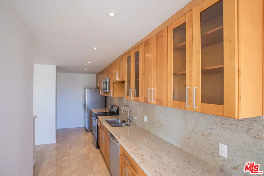 403 N Oakhurst Drive #303, Beverly Hills, CA 90210 - #2