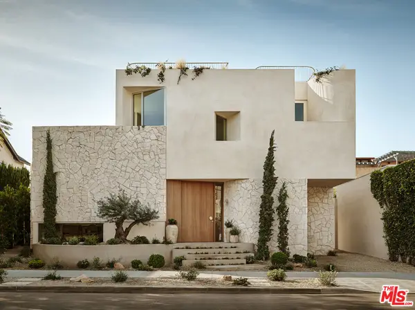 8164 Waring Avenue, Los Angeles, CA 90046