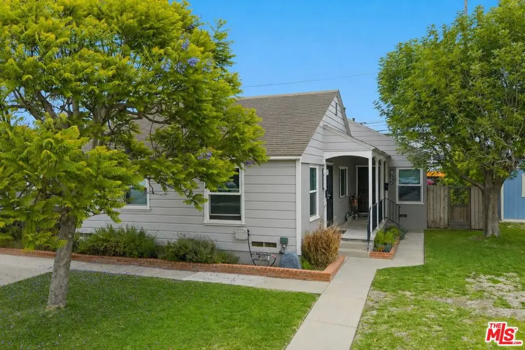 8720 El Manor Avenue, Los Angeles, CA 90045 - #1