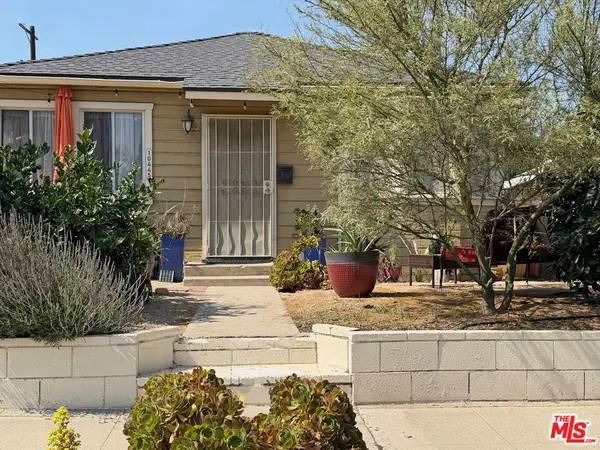10445 W Chandler Boulevard, North Hollywood, CA 91601