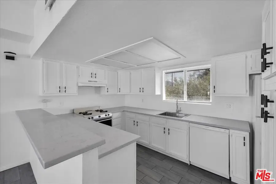 74077 Cactus Drive, Twentynine Palms, CA 92277 - #3