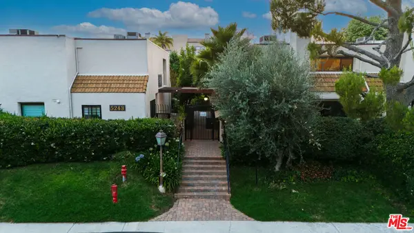 5243 Yarmouth Avenue #31, Encino, CA 91316