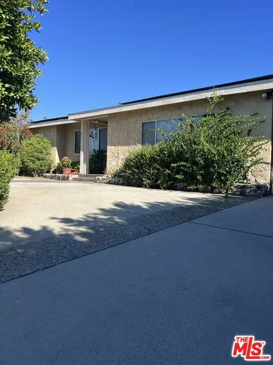 9278 Kewen Avenue, Sun Valley, CA 91352